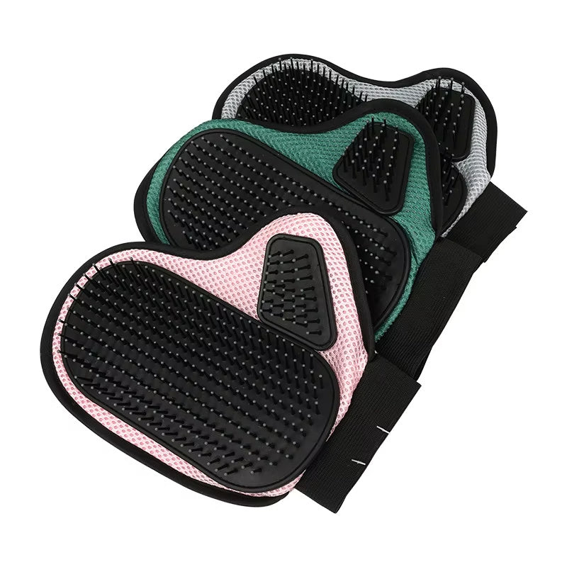 Your cat will love it! Relaxing Hair Collection and Massage Glove