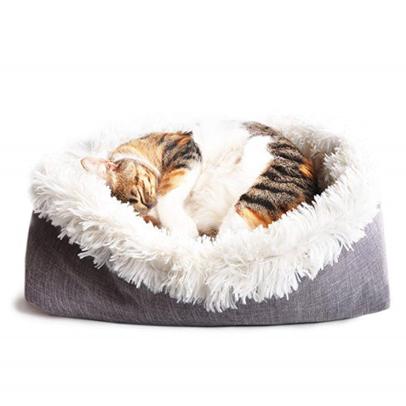 A Soft Bed That Will Pamper Your Cat's Dreams